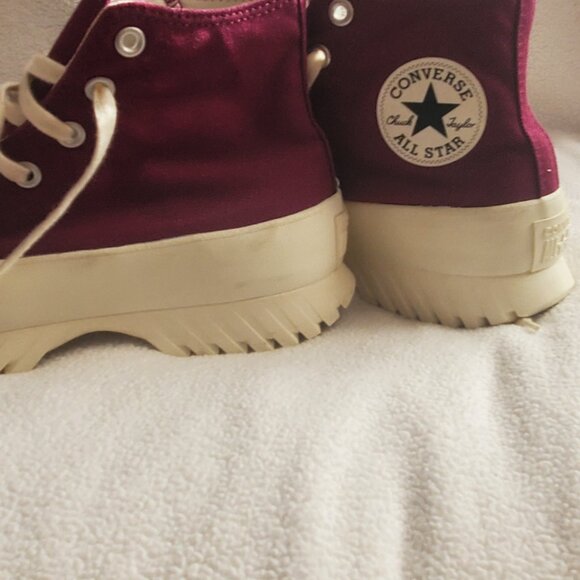 Converse Chuck Taylor All Star Lugged 2.0 High Tops. Mystic Orchid. Women 8 - Picture 4 of 14